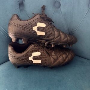 Kids Black Soccer Sneakers